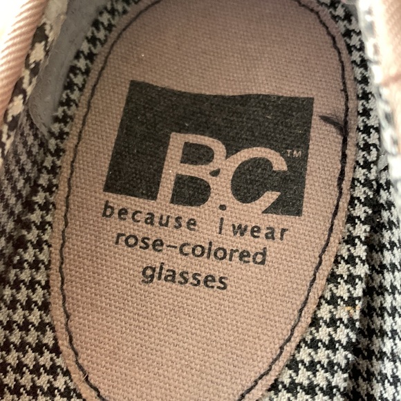 Shimmery low heel BC shoes - Picture 4 of 8